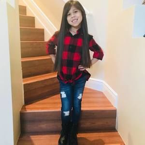 Meet your Posher, Laina